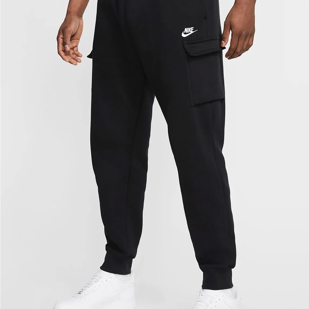 Nike cargo sweats - black / men’s medium